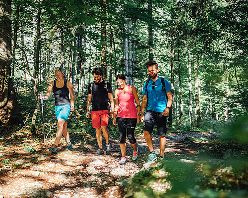 Hiking is a good chance to get to know new people