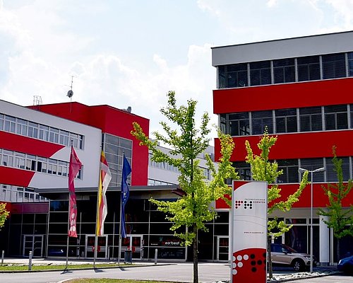 Die FH Villach in St. Magdalen Die Fachhochschule Villach