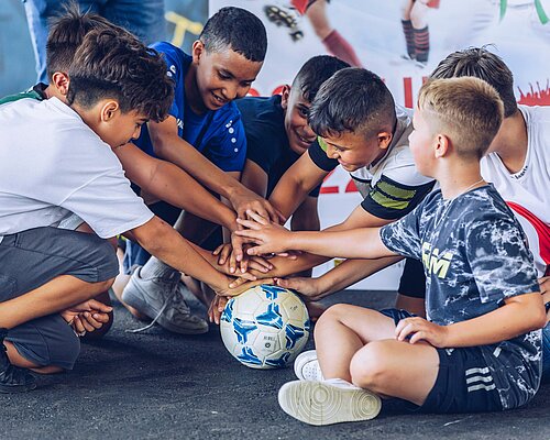 Sports clubs in Villach Kids’ group with streetball