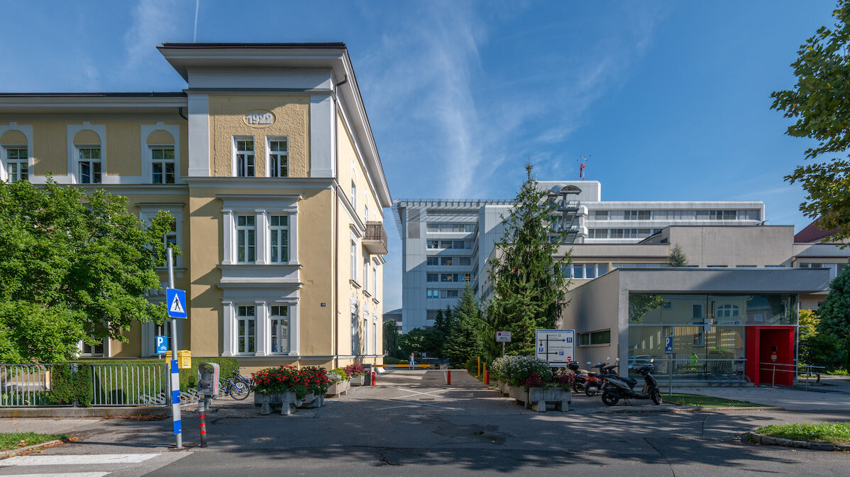 Das LKH Villach LKH Villach von außen