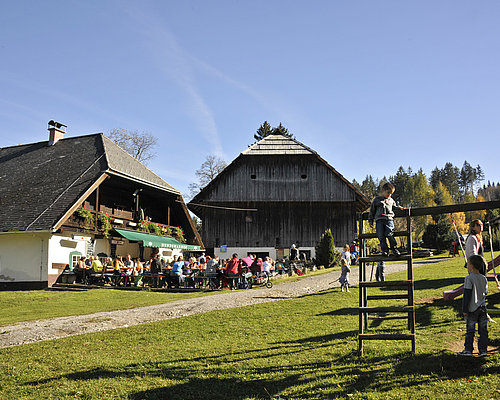 Restaurant Hundsmarhof at Naturpark Dobratsch