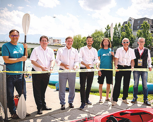 Group photo of the opening of the recreational activities basecamp in Villach