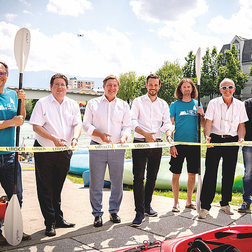 Group photo of the opening of the recreational activities basecamp in Villach