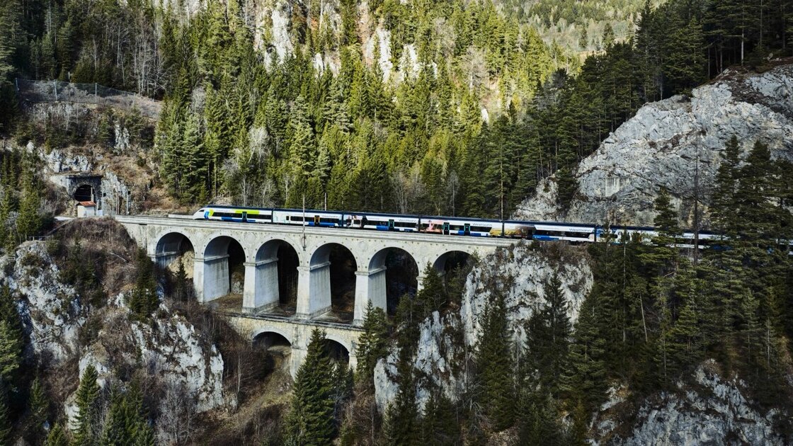 Westbahn at Simmering