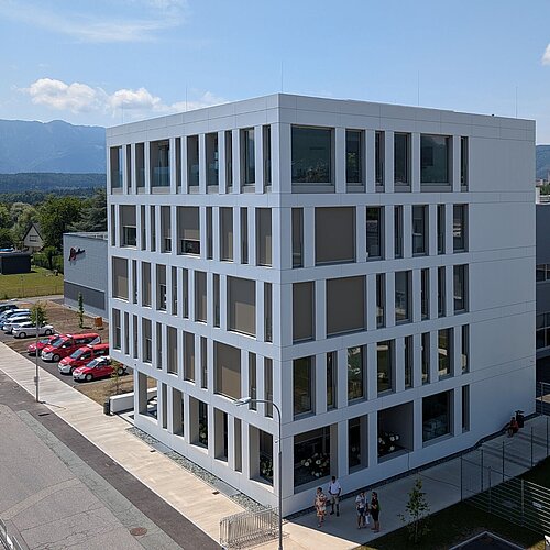 The new office tower of Marcher Fleischwerke in Villach