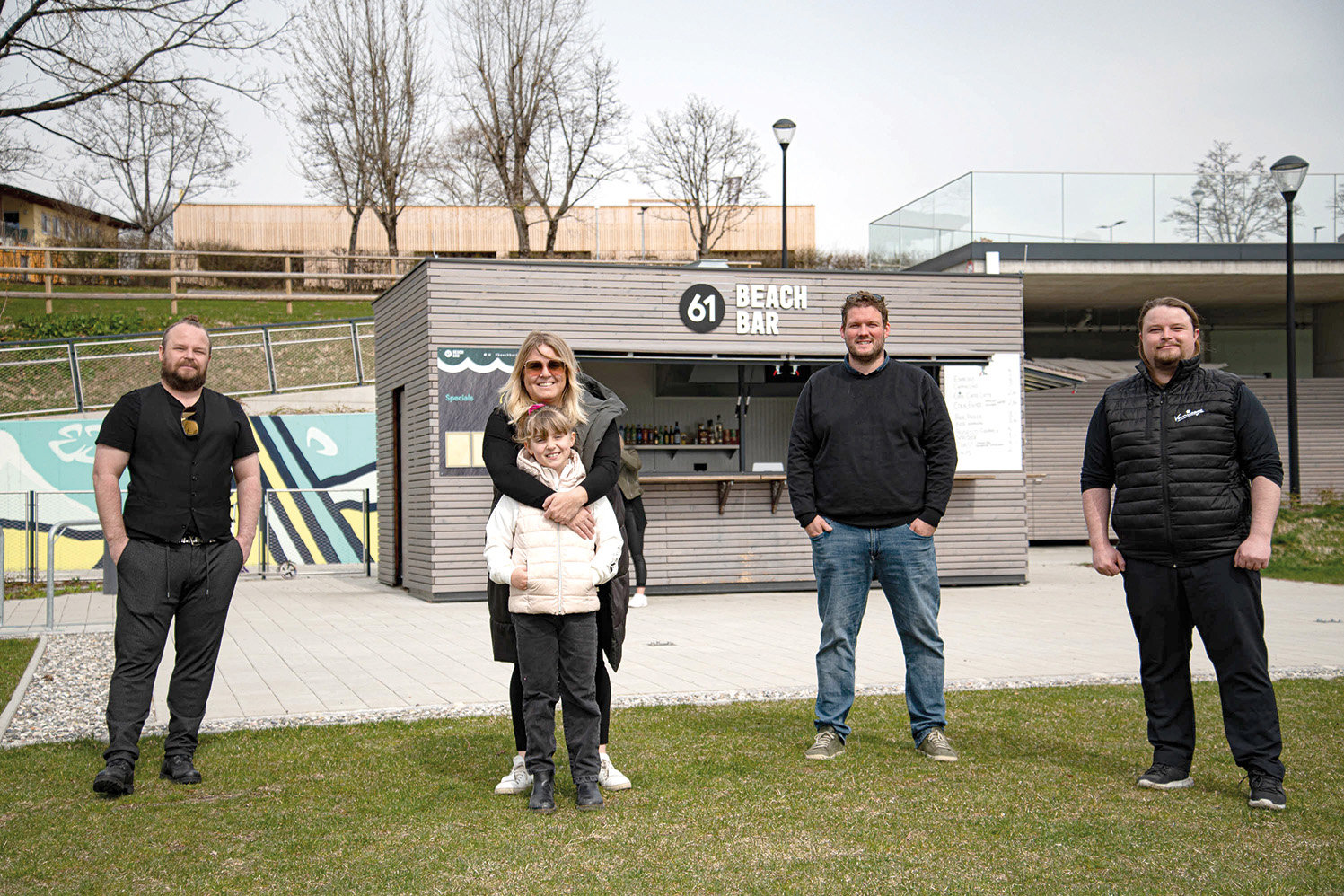 Das neue Wirte-Team des Panorama Beach Drobollach 