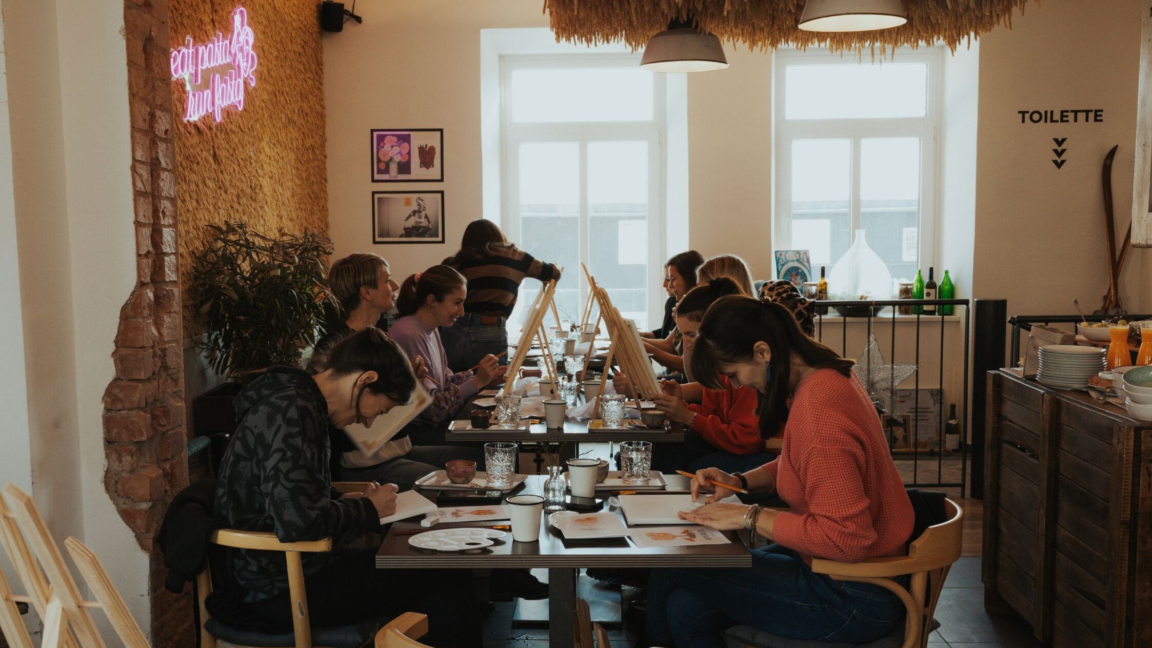 Painting workshop at the Pasta Mama restaurant