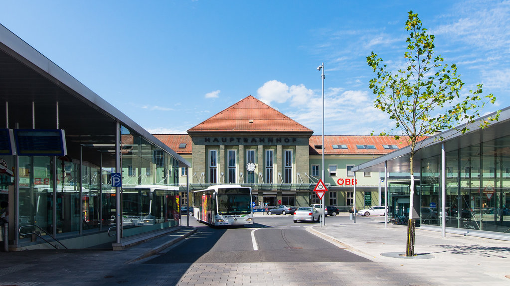 Blick auf den Hauptbahnhof Villach 