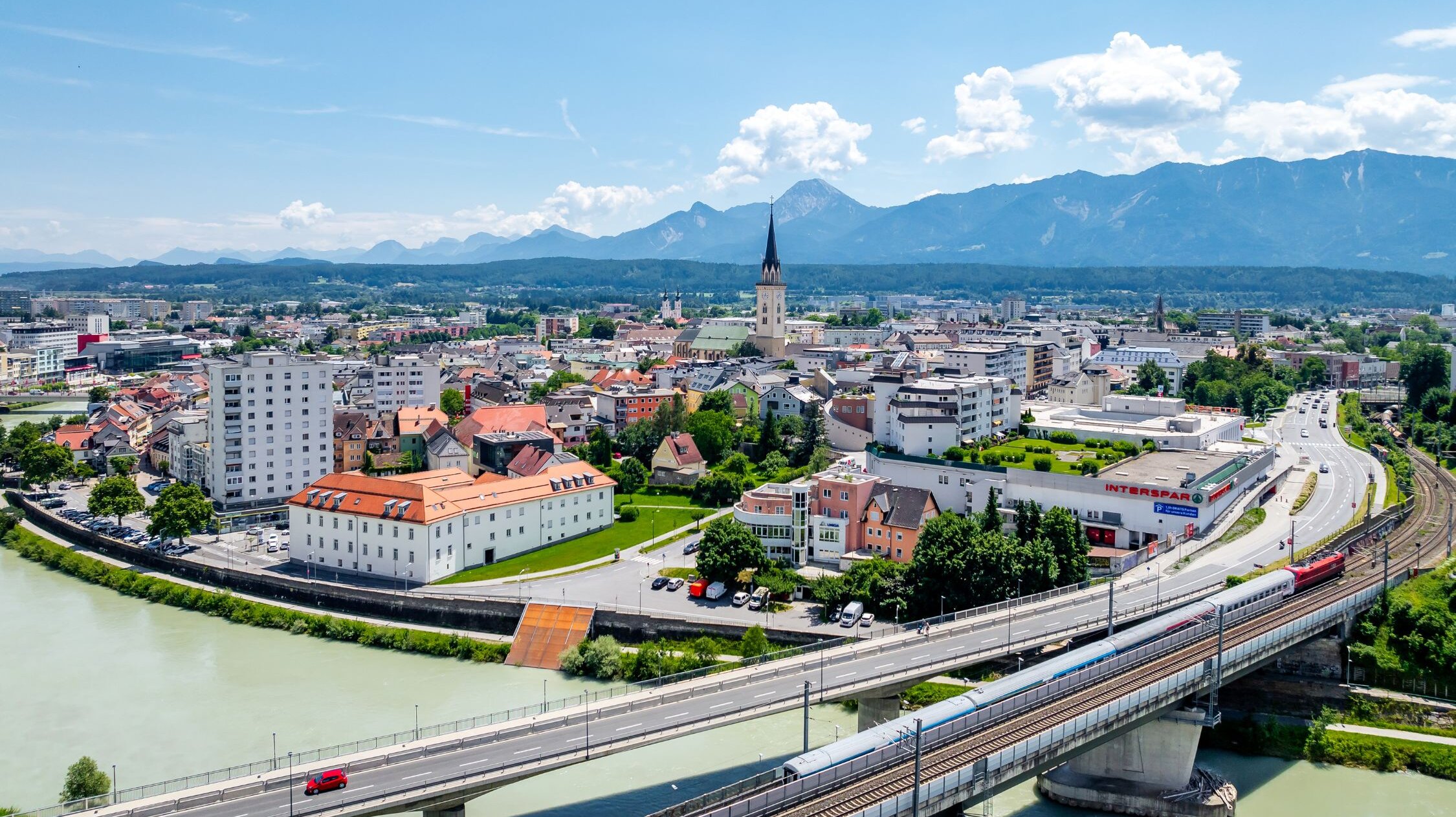 Villach als moderne Mobilitätsdrehscheibe Zugstrecke durch Villach