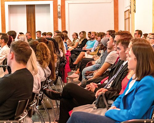 Audience at Villach's youth reception