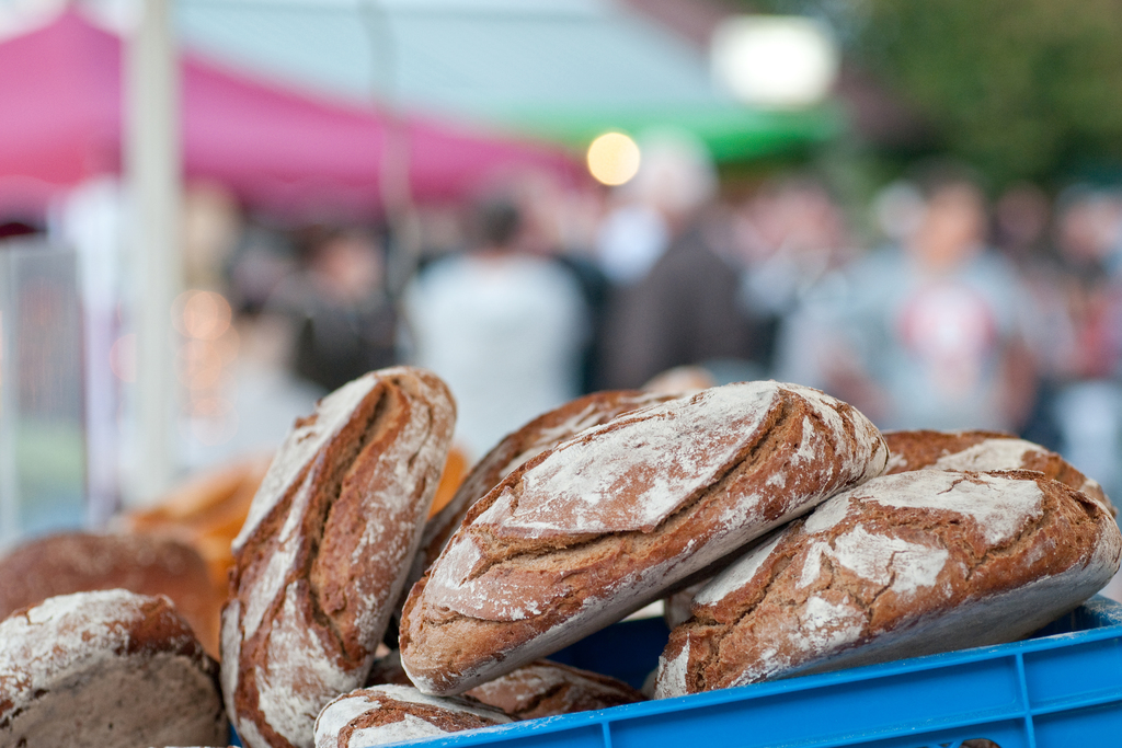 Freshly baked bread at the farmers market