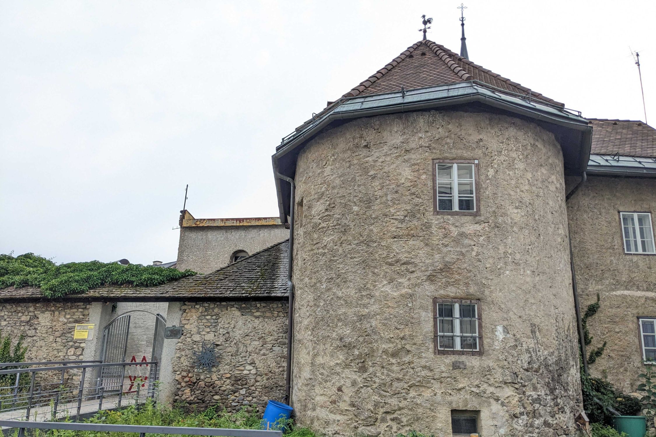 Überreste der alten Stadtmauer