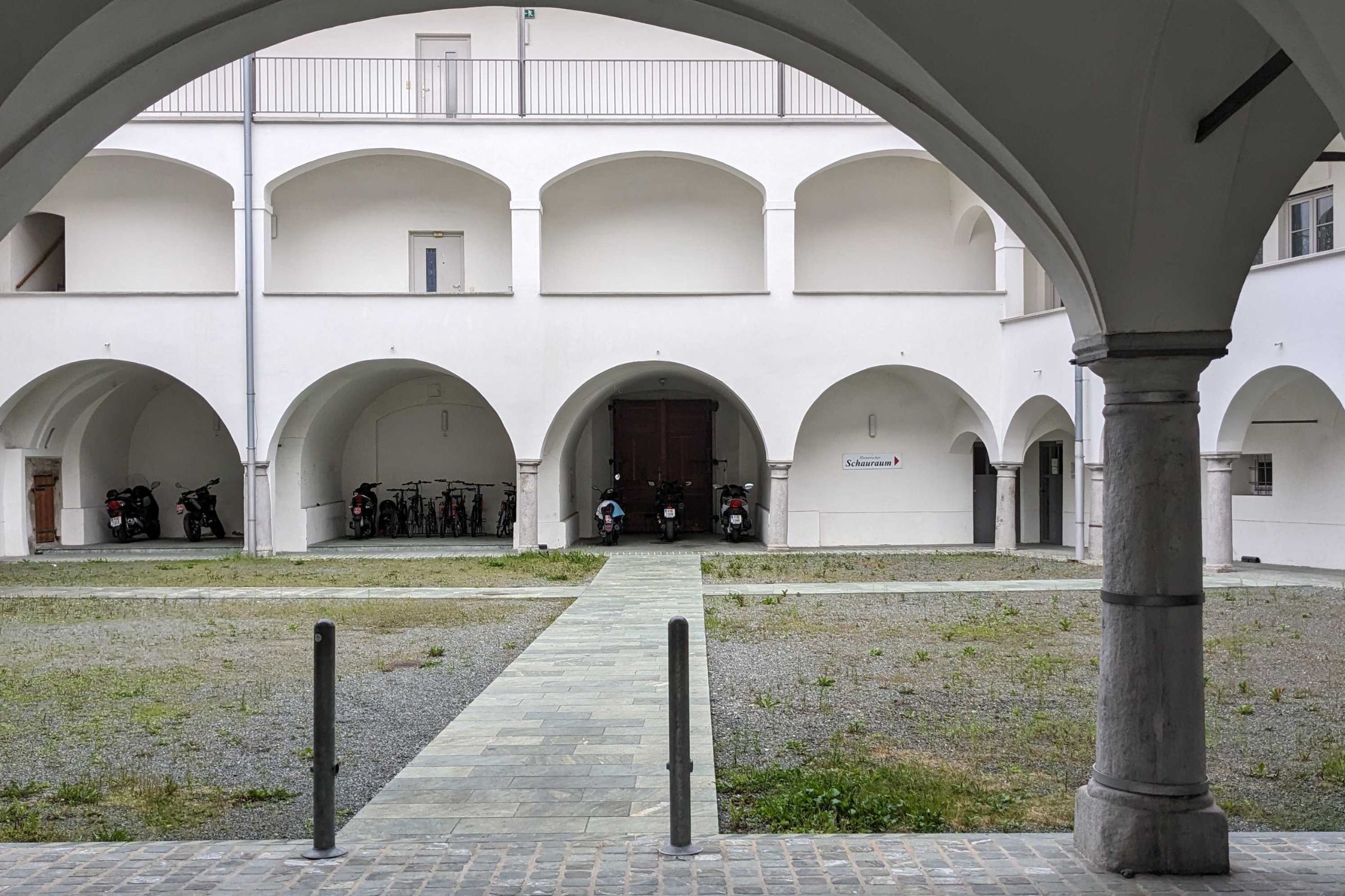 Der Arkadenhof der Bamberger Stadtburg