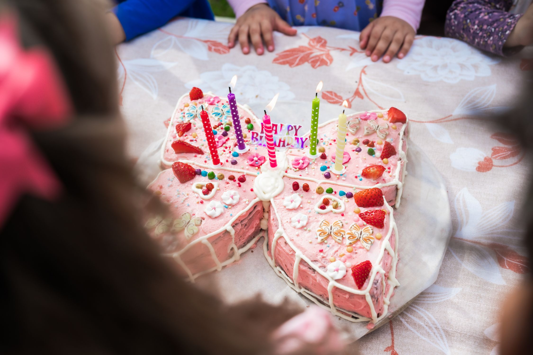 Birthday cake with candles Butterfly-shaped birthday cake