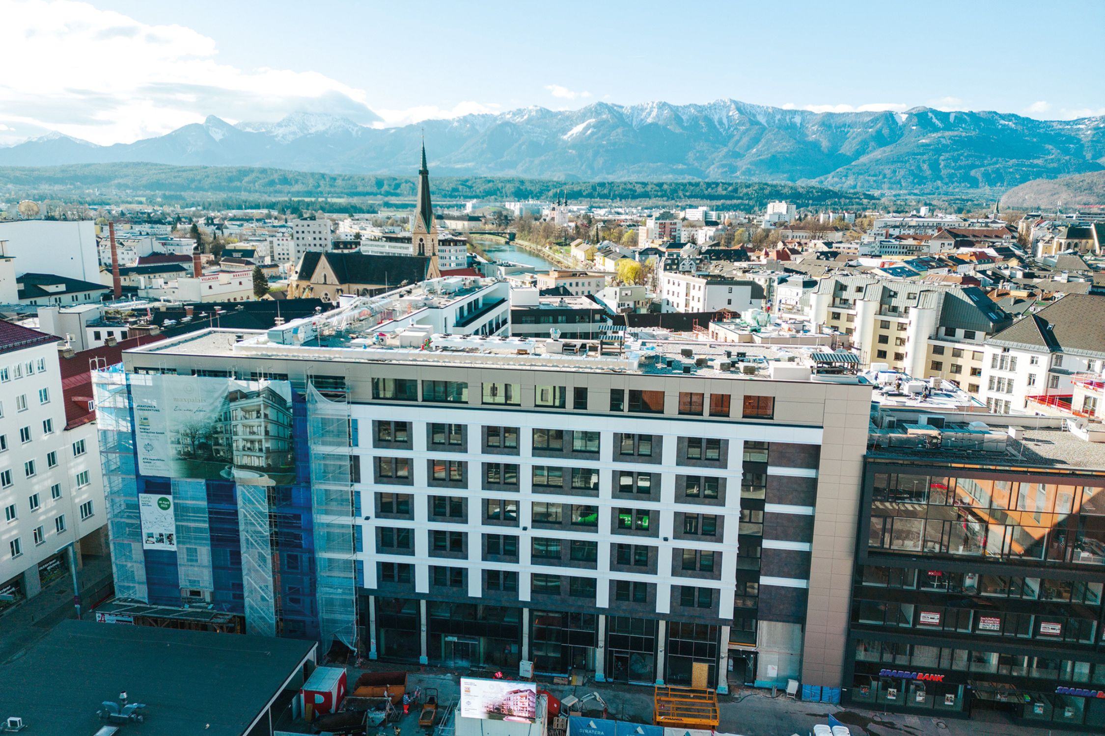 Hotel and residential complex Max Palais in Villach