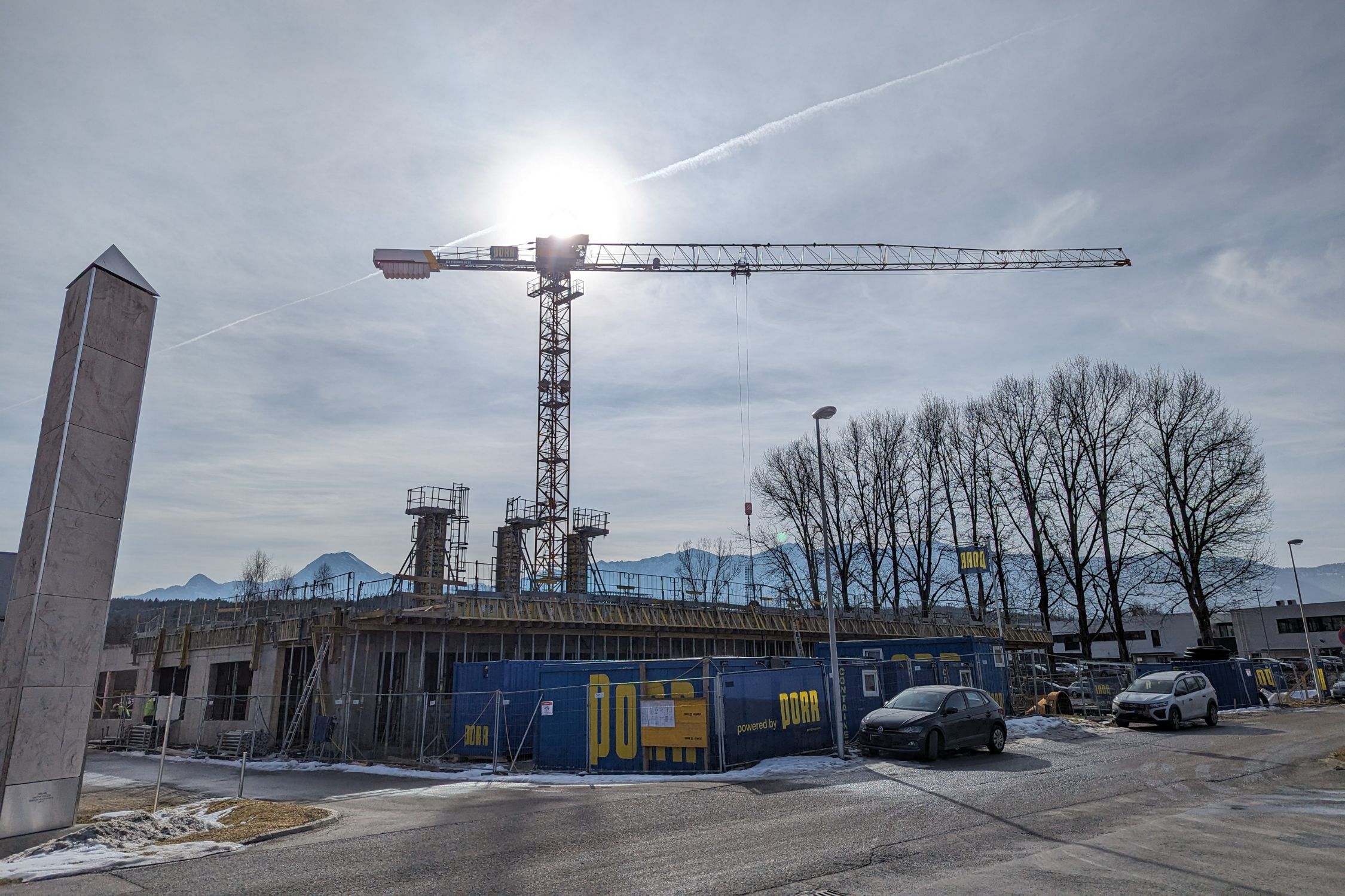 Baustelle mit Kran im tpv