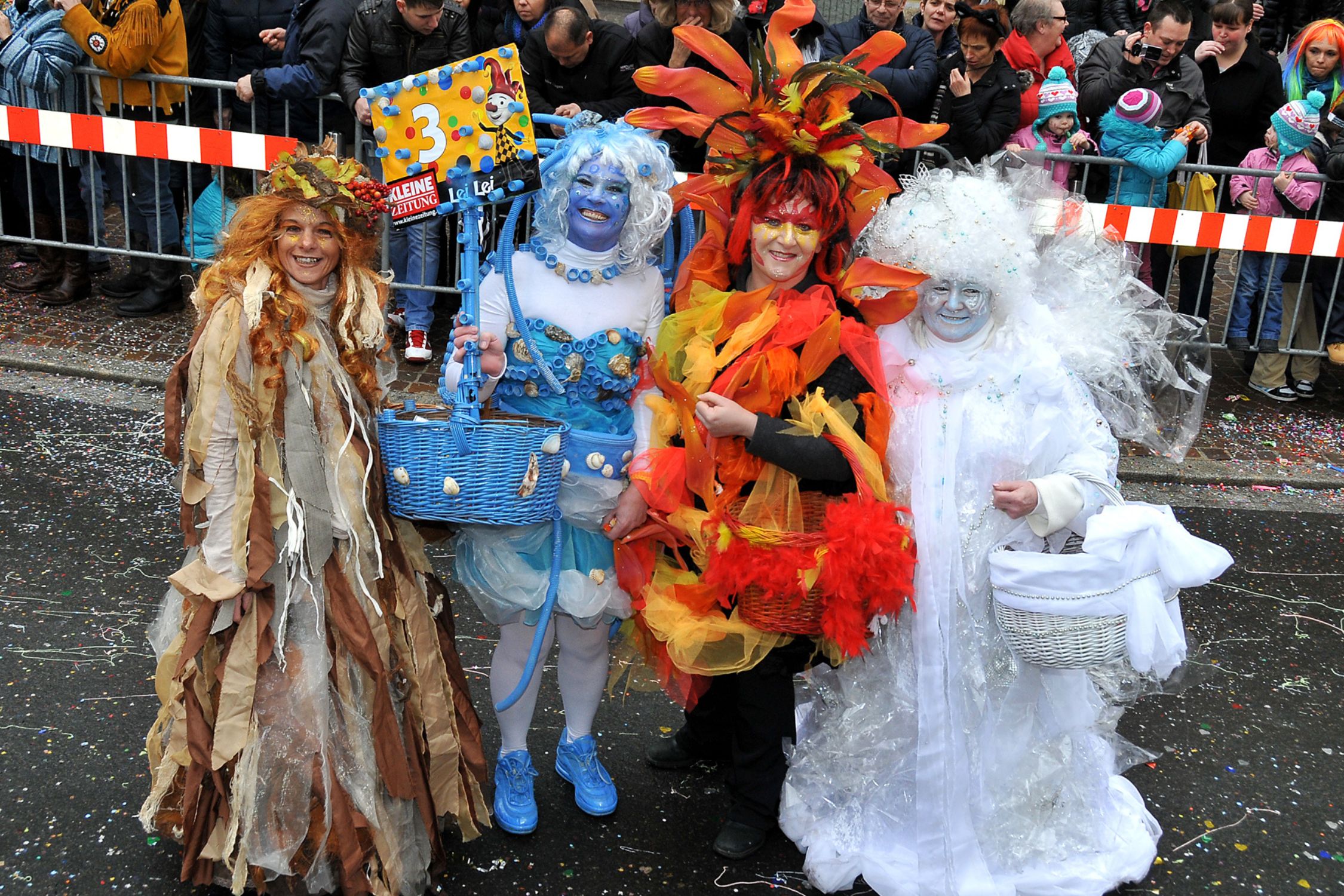 Dressed up people at the carnival parade